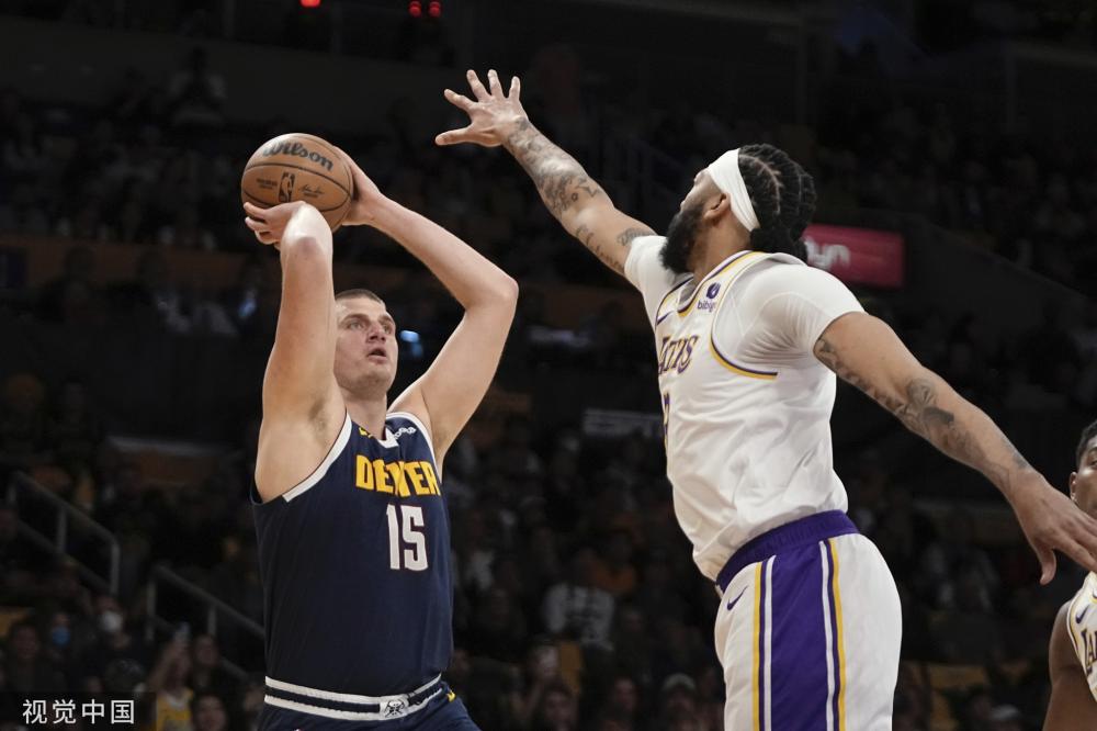 评选者和球 评选者和球