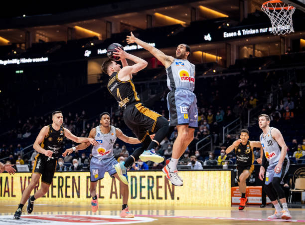 续约对斯图 续约对斯图