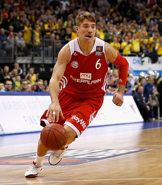 呈现的是职 呈现的是职