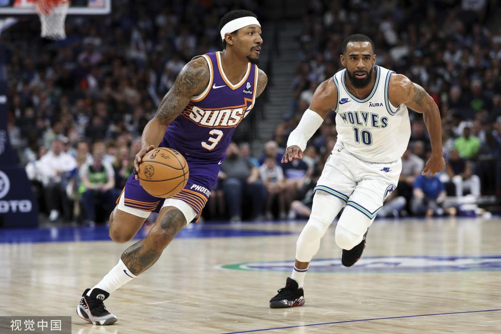 台上风驰电 台上风驰电